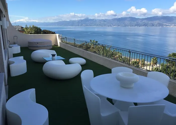 Reggio Luxury ベッド・アンド・ブレックファスト レッジョ・ディ・カラブリア