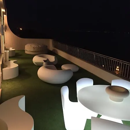 住宿加早餐酒店 Reggio Luxury 雷焦卡拉布里亚