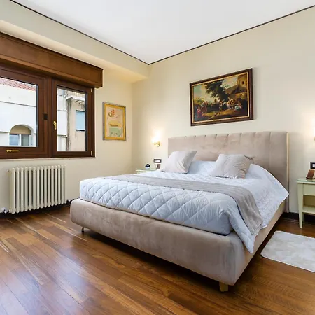 Reggio Luxury Bed and breakfast 4*