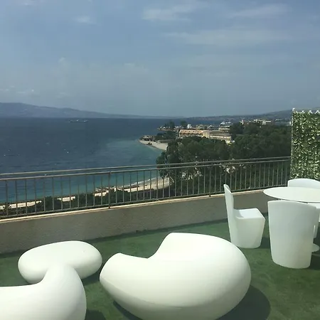 Reggio Luxury ベッド・アンド・ブレックファスト レッジョ・ディ・カラブリア